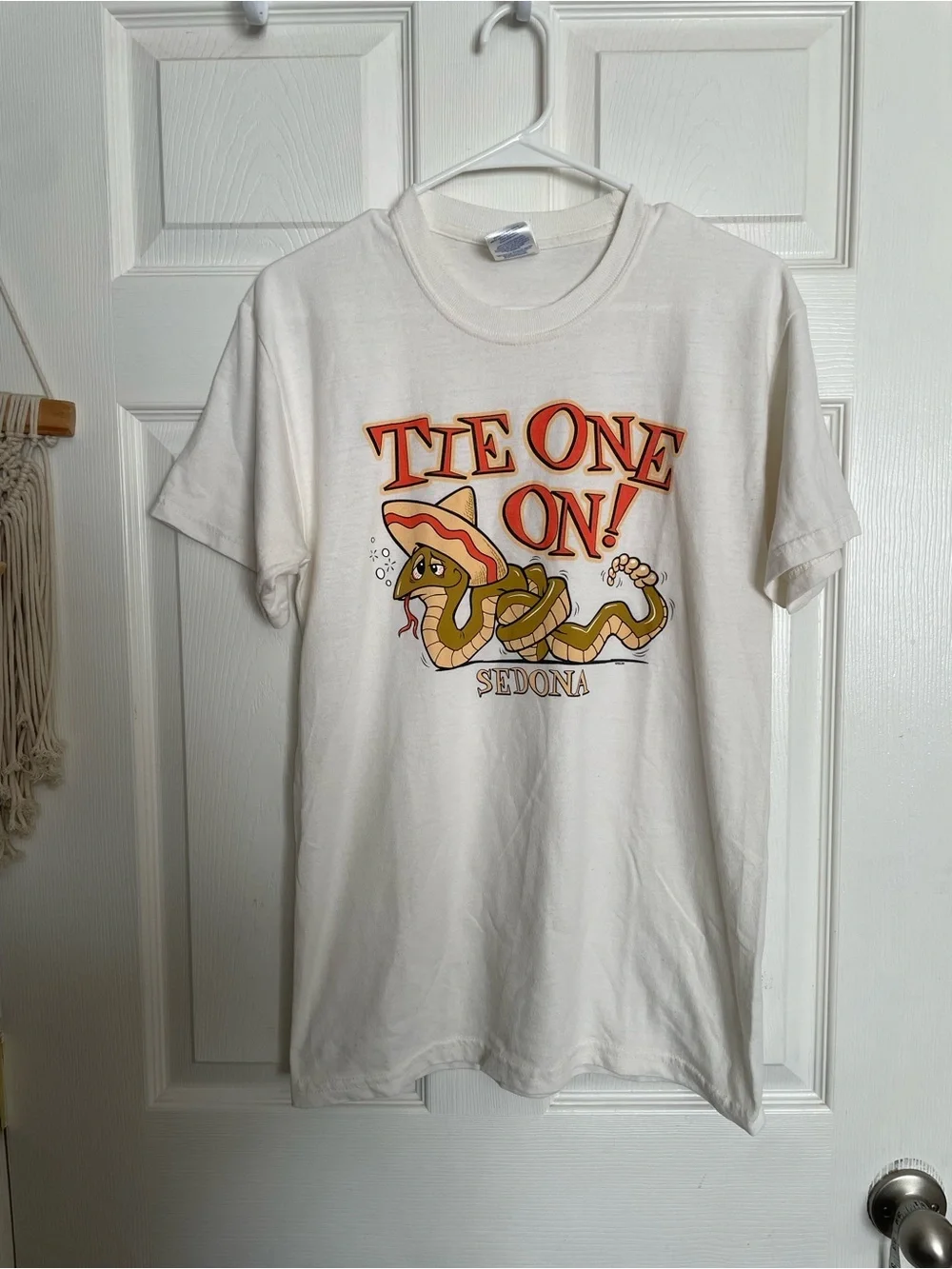 Tie One On! Mens size Medium Sedona Graphic Tee Cream with Orange & Brown Print